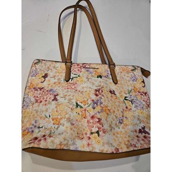This Dana Buchman shoulder bag functionality with its tan and floral color. - Picture 1 of 4